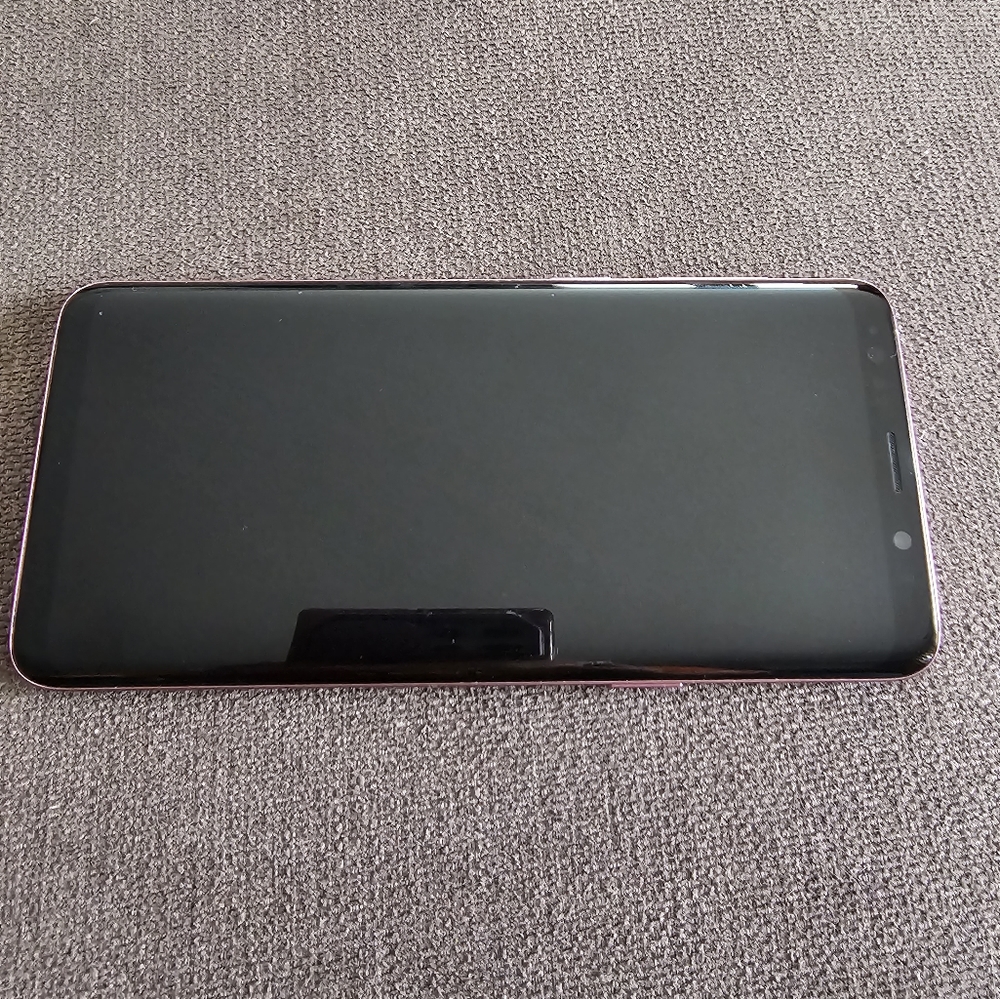 Unlocked Samsung S9 with original box and 3 cases including Otterbox - Picture 12 of 15